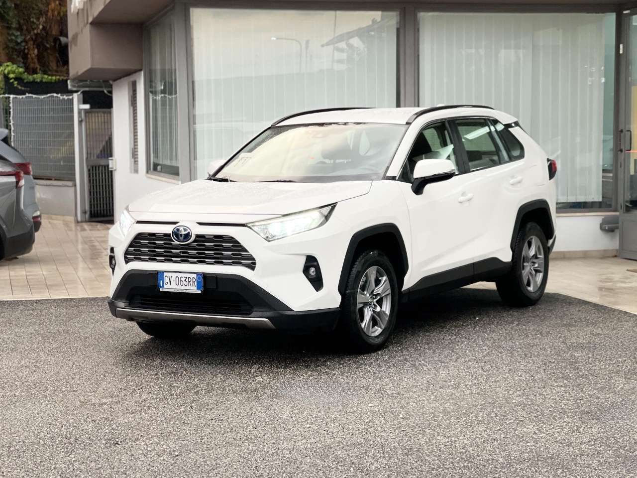 Toyota RAV4 2.5 Hybrid 218CV E6 - 2024 imagem 3
