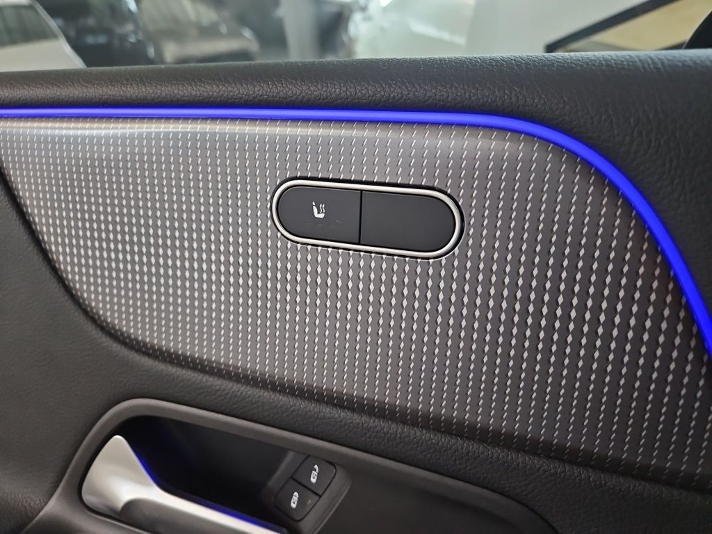 Fahrzeugabbildung Mercedes-Benz B 200 Progressive AHK Multibeam Sound SHZ Ambie.