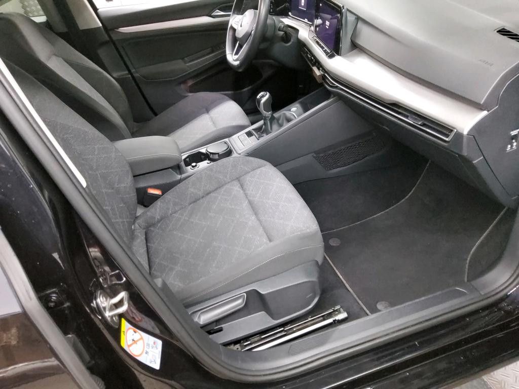 Fahrzeugabbildung Volkswagen Golf Var. 2.0 TDI Life-NAV-LED-SIDE-APPS-SHZ-