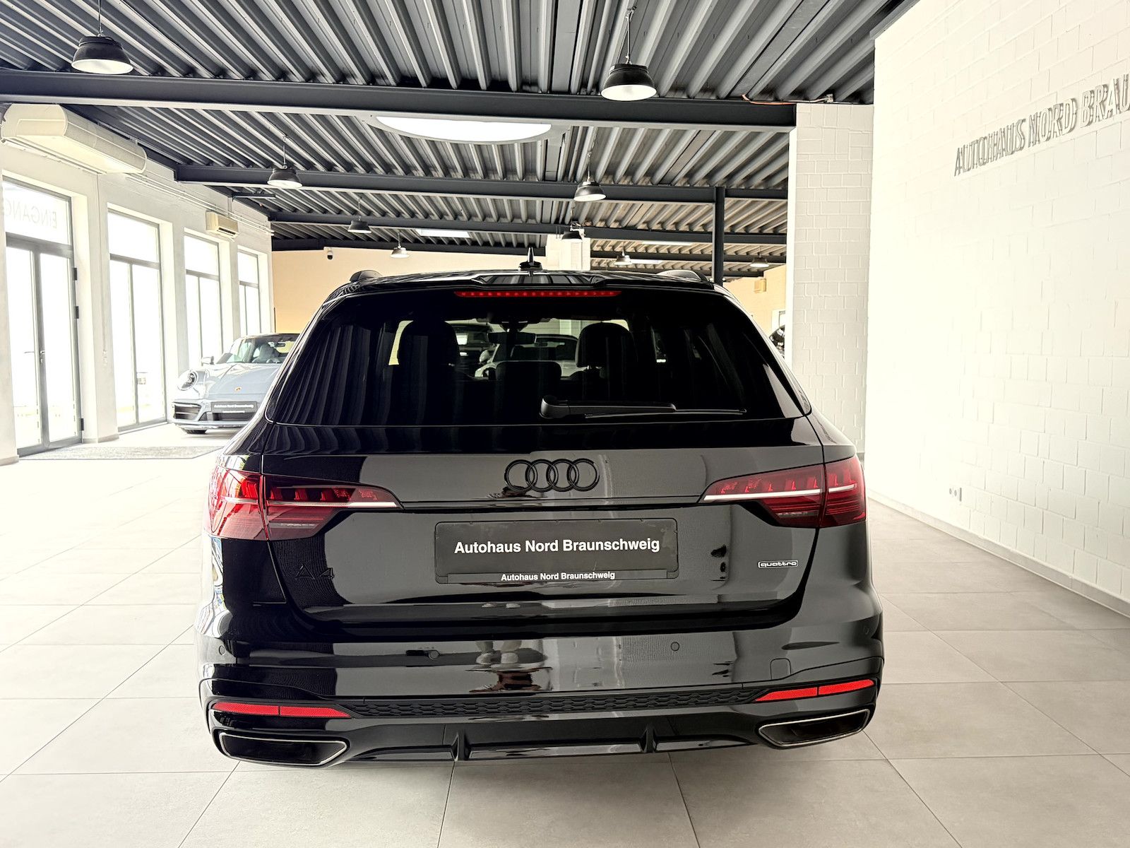 Audi A4 45TFSI S Line Competition Edition Plus Matrix foto 6