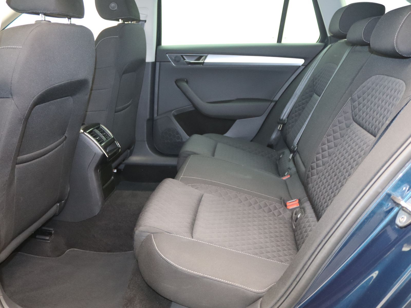 Skoda Superb - Bild 12