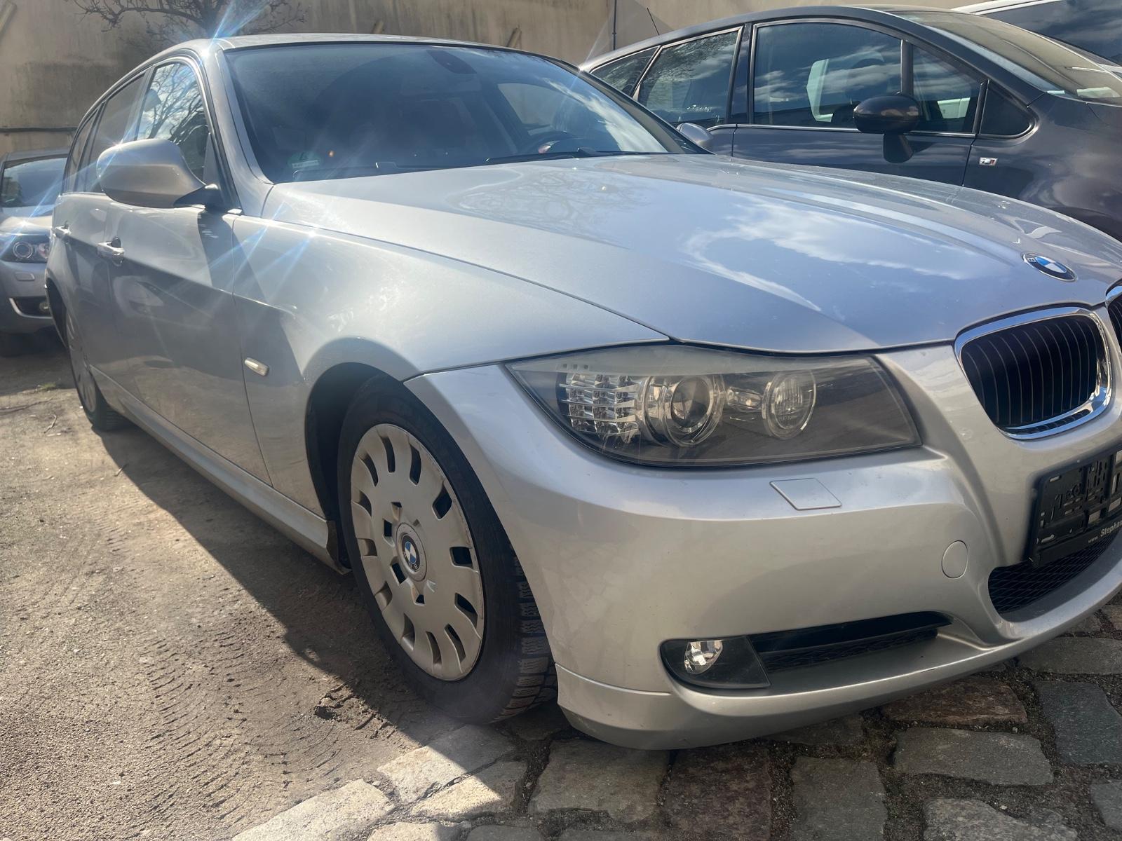 BMW 320i touring