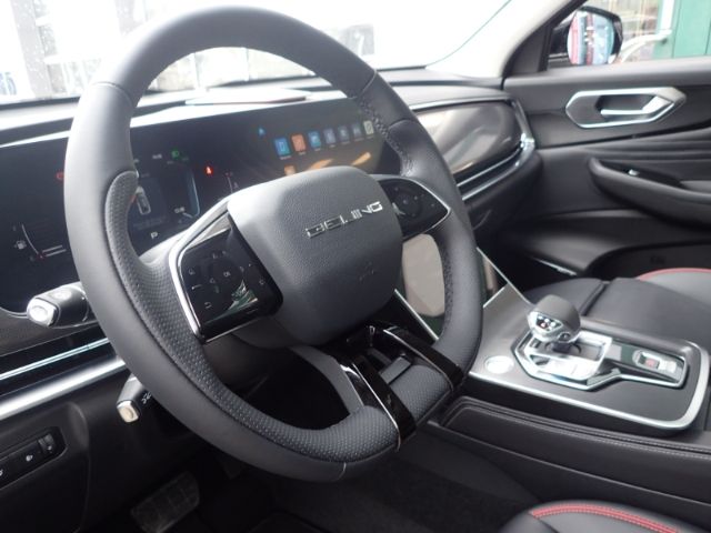 Fahrzeugabbildung BAIC X75 1.5T 7DCT Massagesitze Sitzbelüftung Indukti