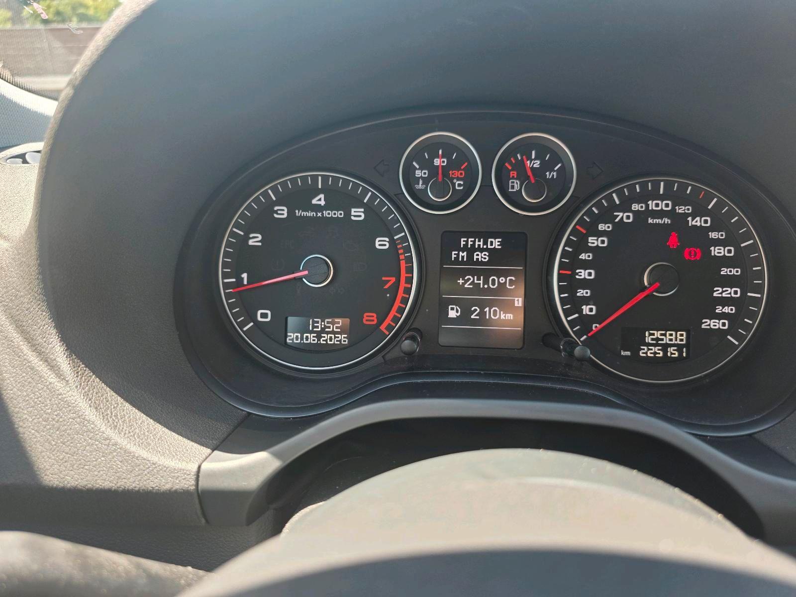Audi A3 2009 — photo 8