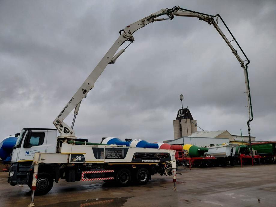 Mercedes-Benz AROCS 3342