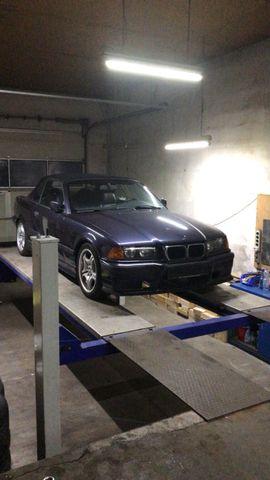 BMW E36 328i Cabrio ehemalig 320i