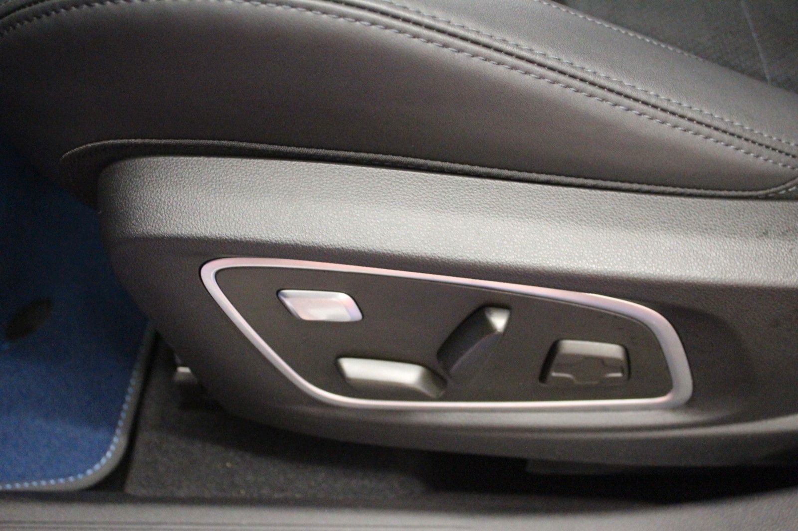 Fahrzeugabbildung Renault Rafale Full Hybrid E-Tech 200 Esprit Alpine