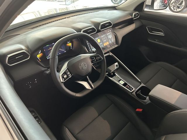 MG ZS Hybrid+ Luxury