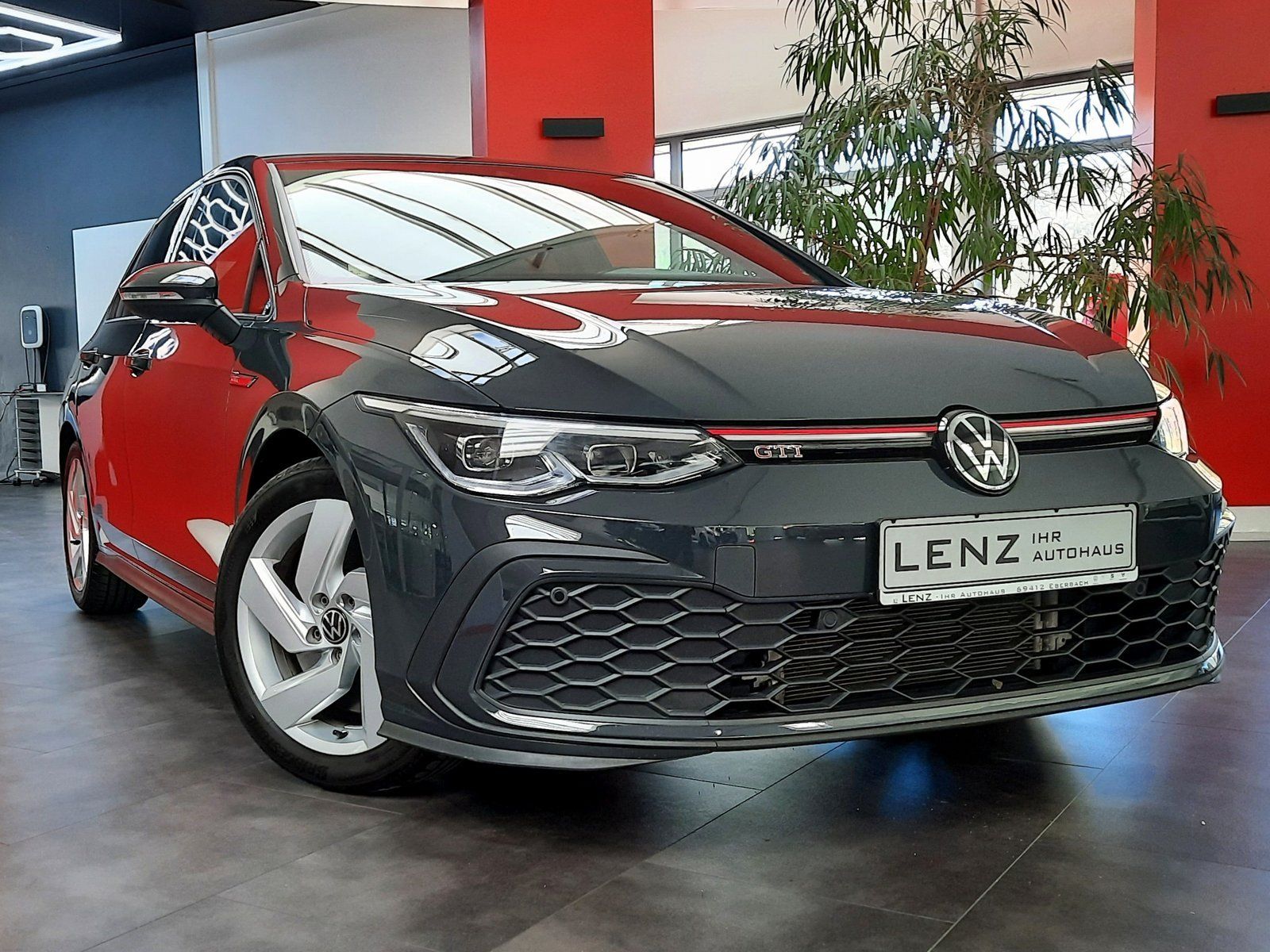 Fahrzeugabbildung Volkswagen Golf GTI *LED*PDC*Sitzhzg*App*ACC*DAB*LaneAssist