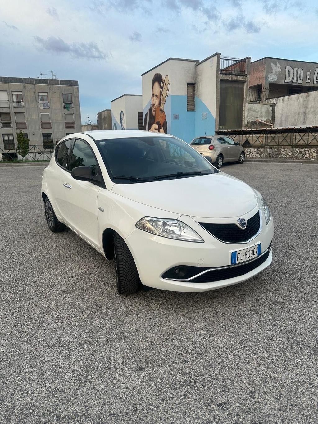 Lancia Ypsilon 1.2 69 CV 5 porte GPL Ecochic Gol