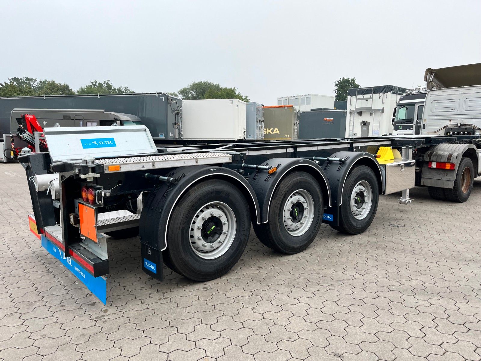 Fahrzeugabbildung D-TEC Tankchassis  Sofort Verfügbar