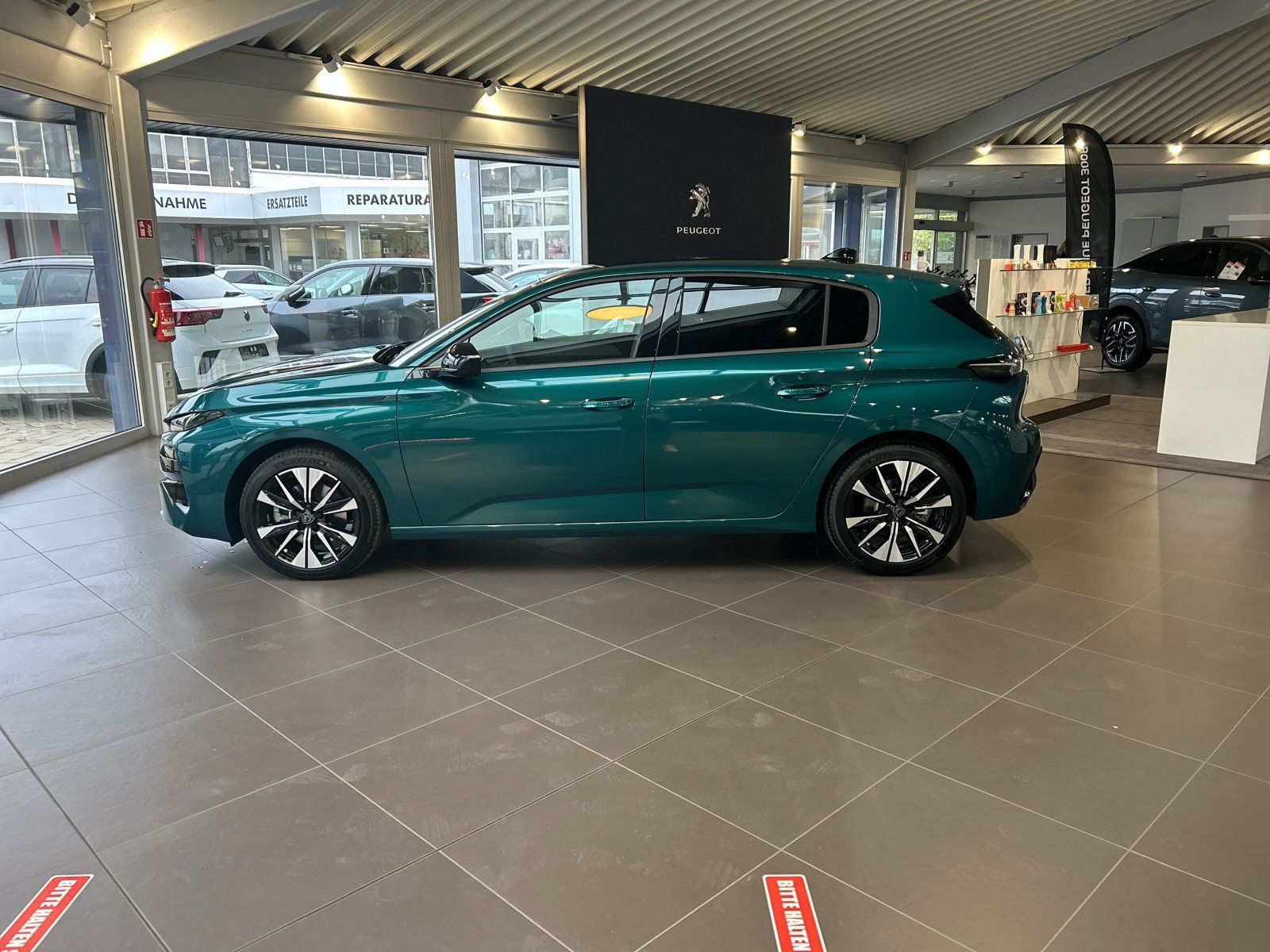 Peugeot 308 - Bild 3