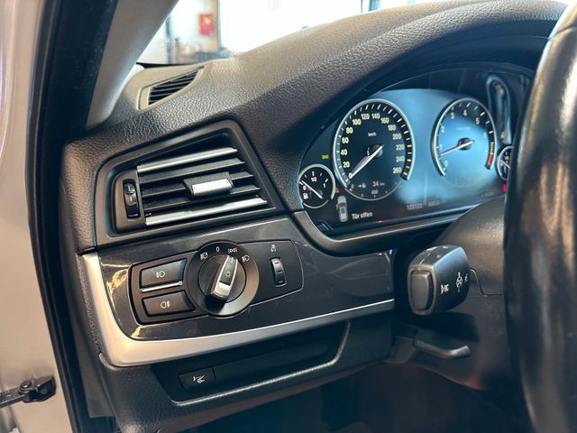MYAUTOCENTER – Gebraucht- und Jahreswagen mit Werkstattservice in Pfaffenhofen BMW Touring 523 i *HeadUP*AHK*Xenon*TÜV NEU*