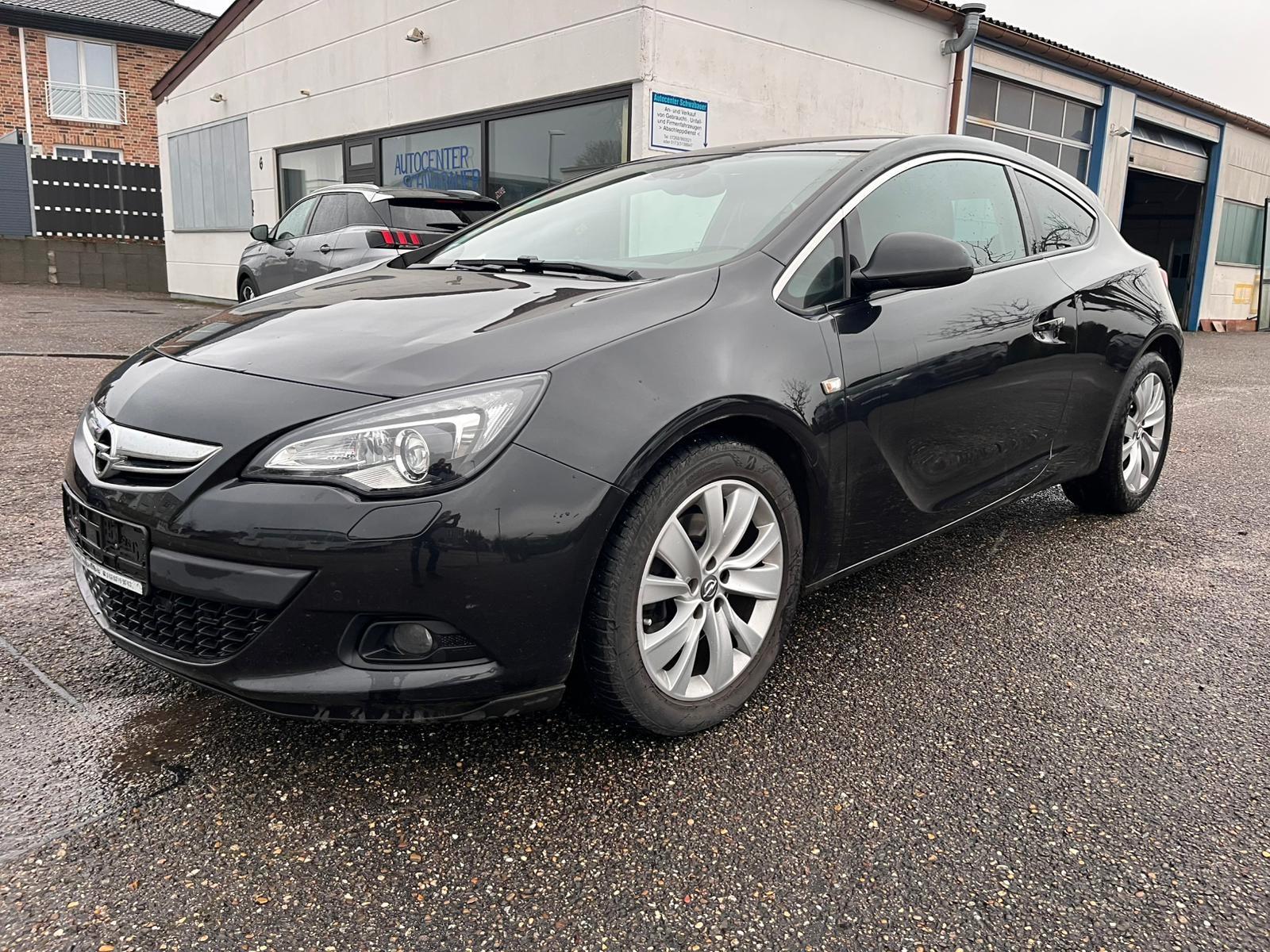 Opel Astra J GTC Innovation