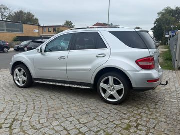 Mercedes ML 350 - 6