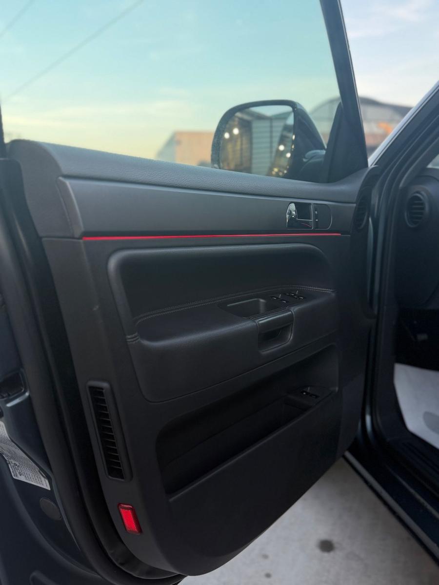 Volkswagen Touareg 2009 — photo 14