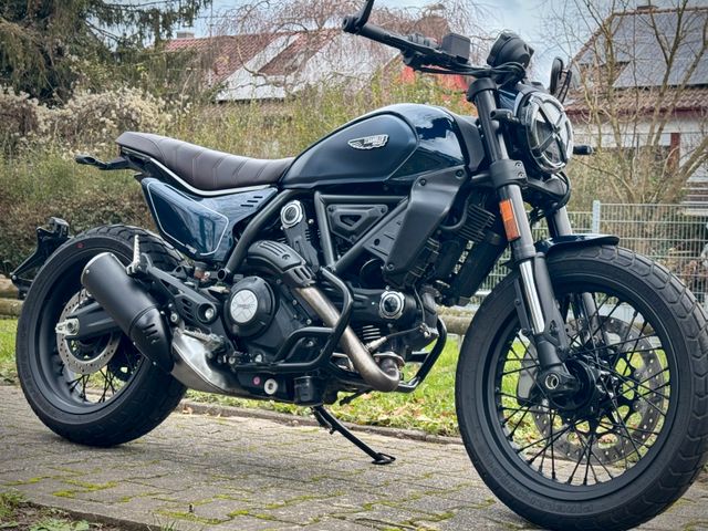 Ducati Scrambler Nighshift *Werksgarantie 06.2026