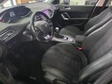 Peugeot 308 Allure 2.Hand Service neu Navi AHK 8fach - Peugeot 308 in Herne