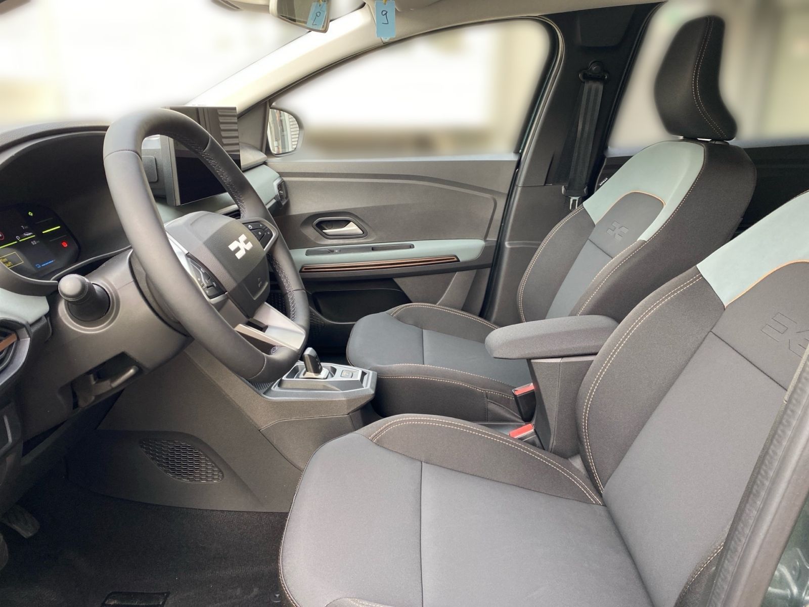 Fahrzeugabbildung Dacia Jogger Extreme Hybrid 155 Automatik *NAVI*SINTER