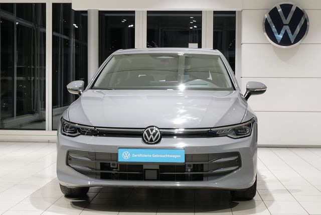 Volkswagen Golf VIII 1.5TSI Life RKam Navi Matrix HuD Totwi