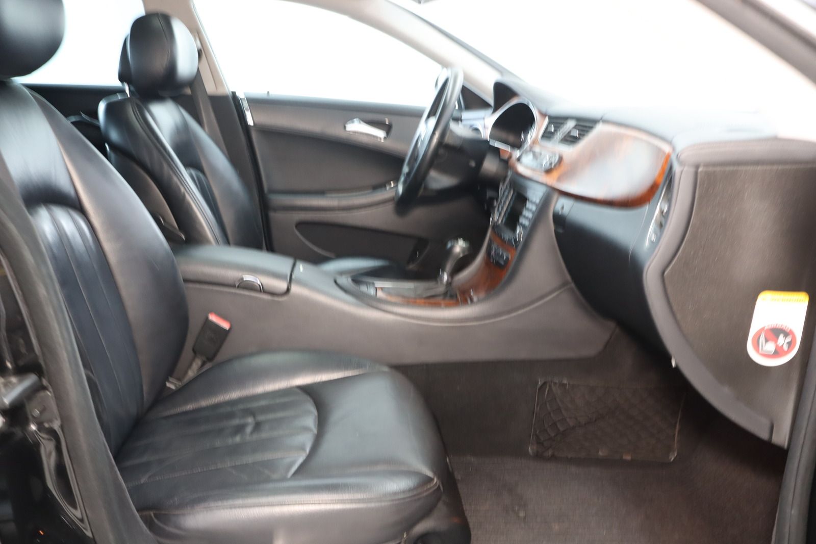 Fahrzeugabbildung Mercedes-Benz CLS 320 CDI Leder * Navi * Sitzheizung