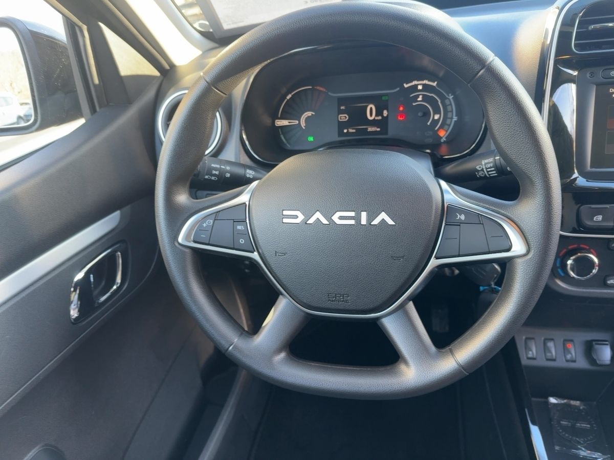 Fahrzeugabbildung Dacia Spring Essential 45 CCS CCS