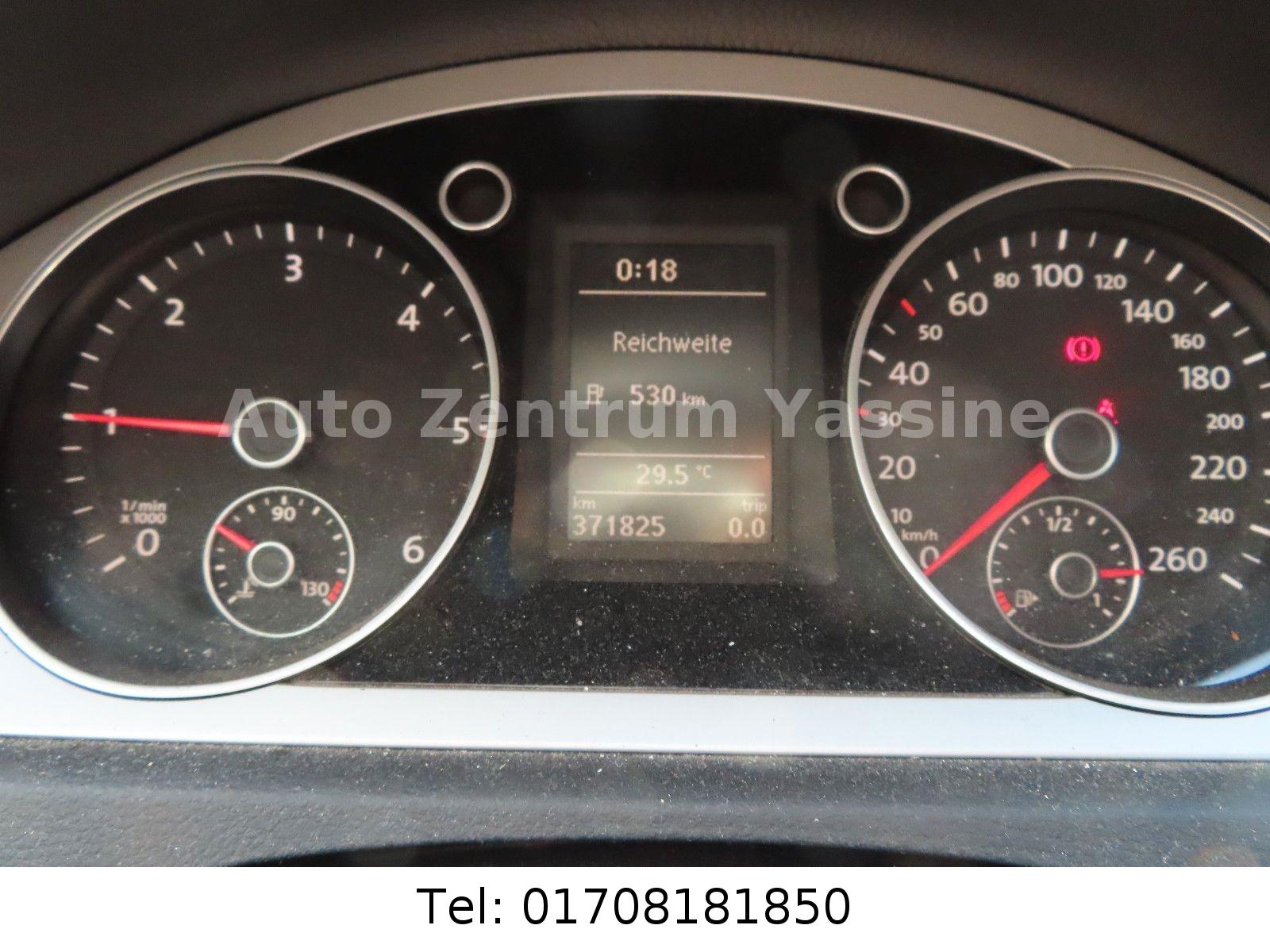 Volkswagen Passat 2010 — photo 21