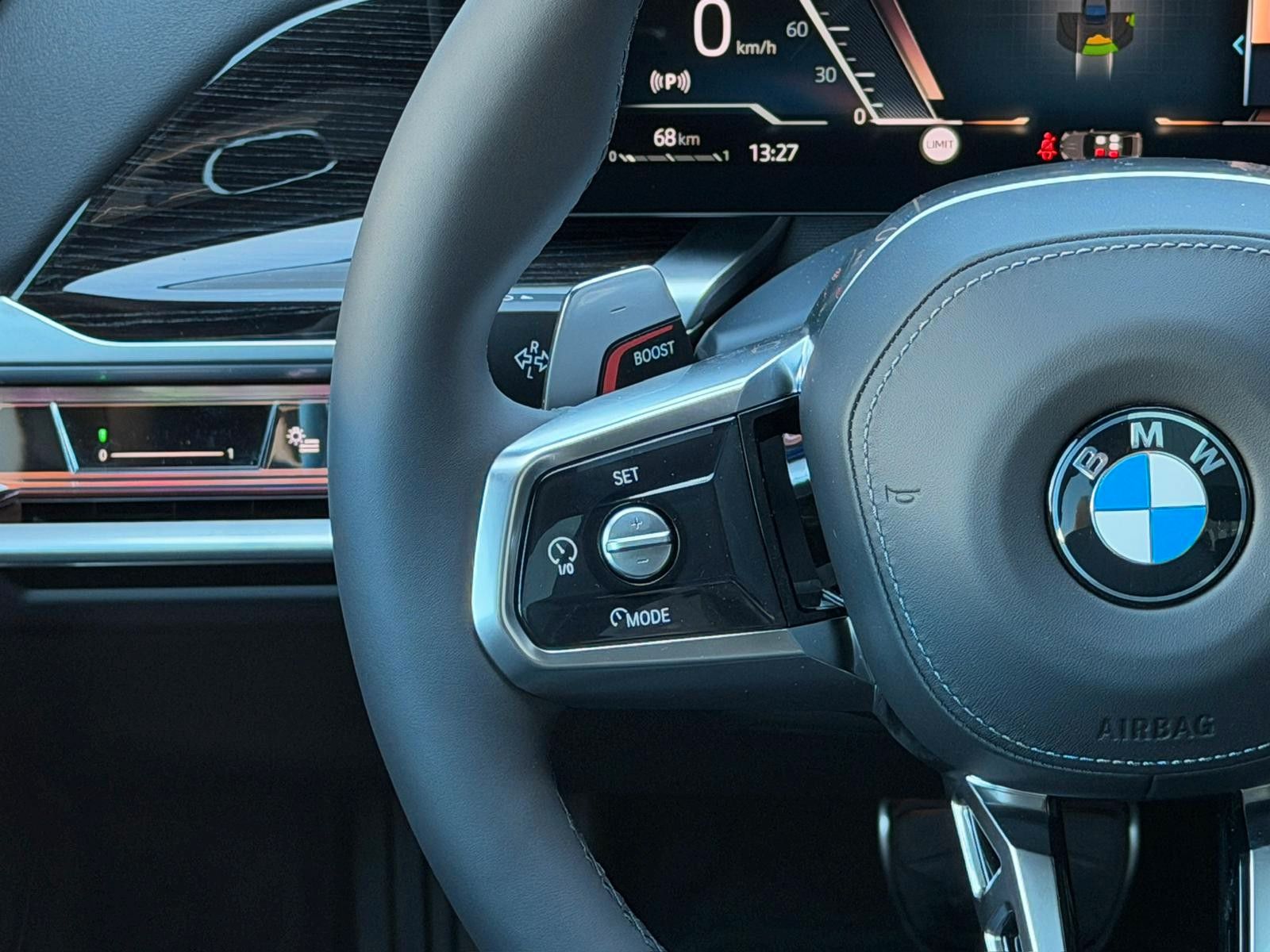 Fahrzeugabbildung BMW 740 d xDrive M Sport Pro*B&W*MASS*PAN*STHZ*CON*