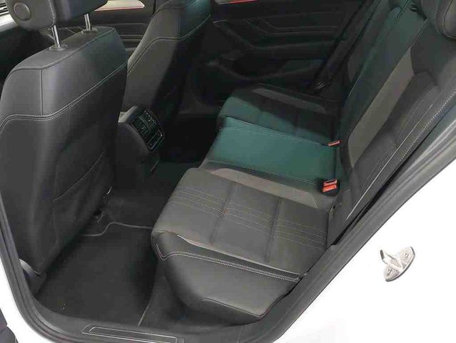 Passat Alltrack 2.0 TDI 4M LED+KAM+STANDHZG+PANO