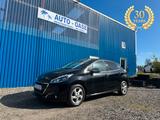 Peugeot 208 BlueHDi 100 Allure**1.Hand*Panorama*Kamera** - Peugeot 208 Allure mit Diesel-Antrieb