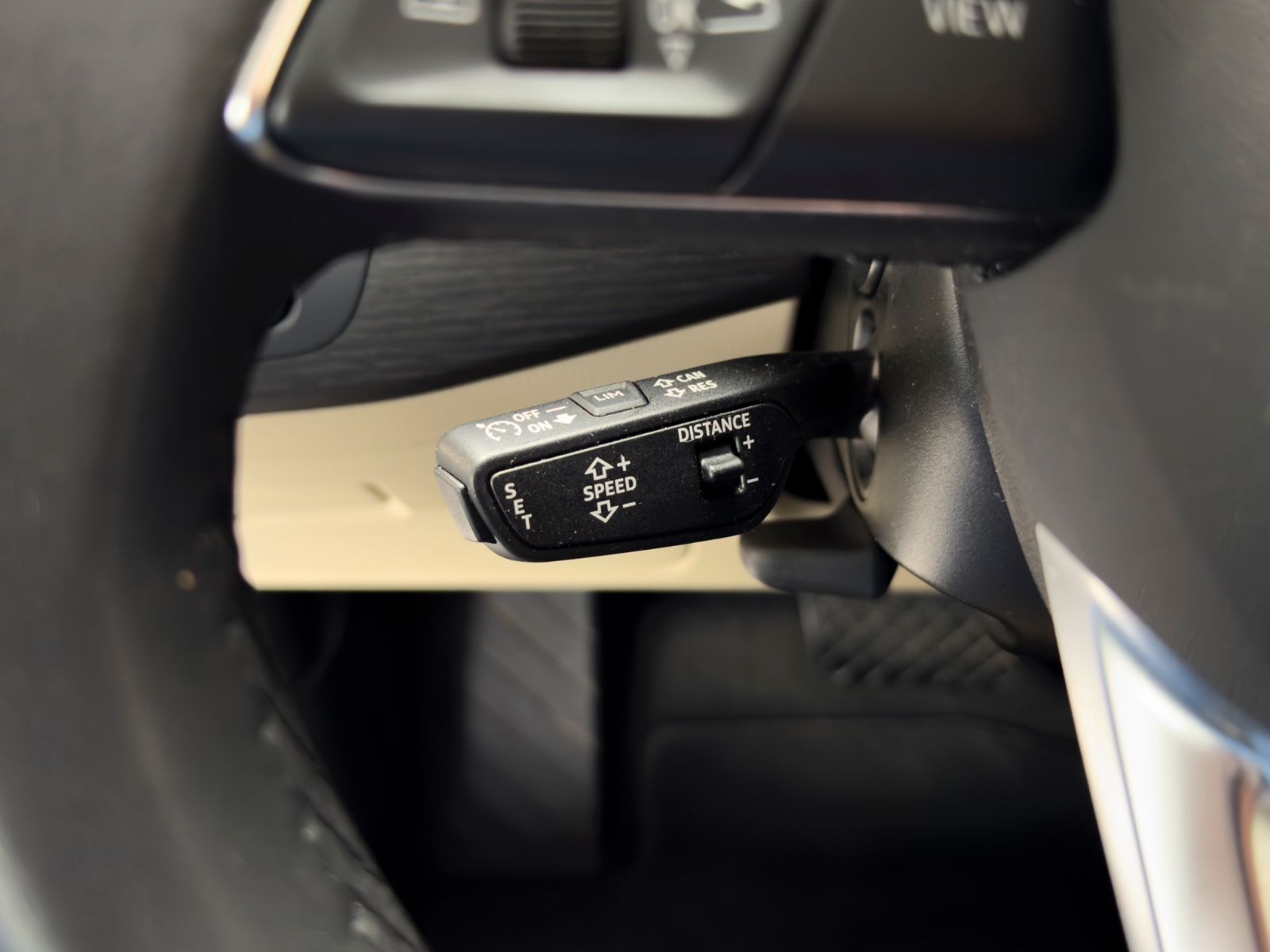 AUDI A4 — zdjęcie 14
