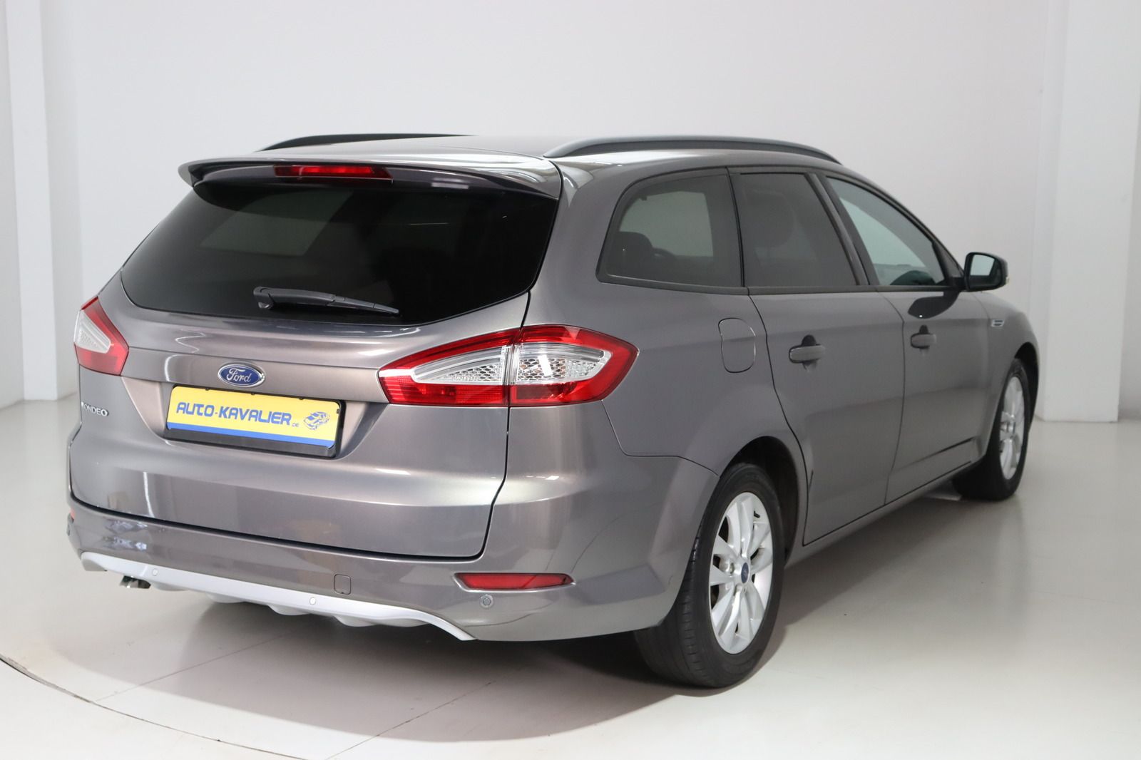 Fahrzeugabbildung Ford Mondeo 2.0TDCi Turnier * Navi * Memory * Sitzhz.