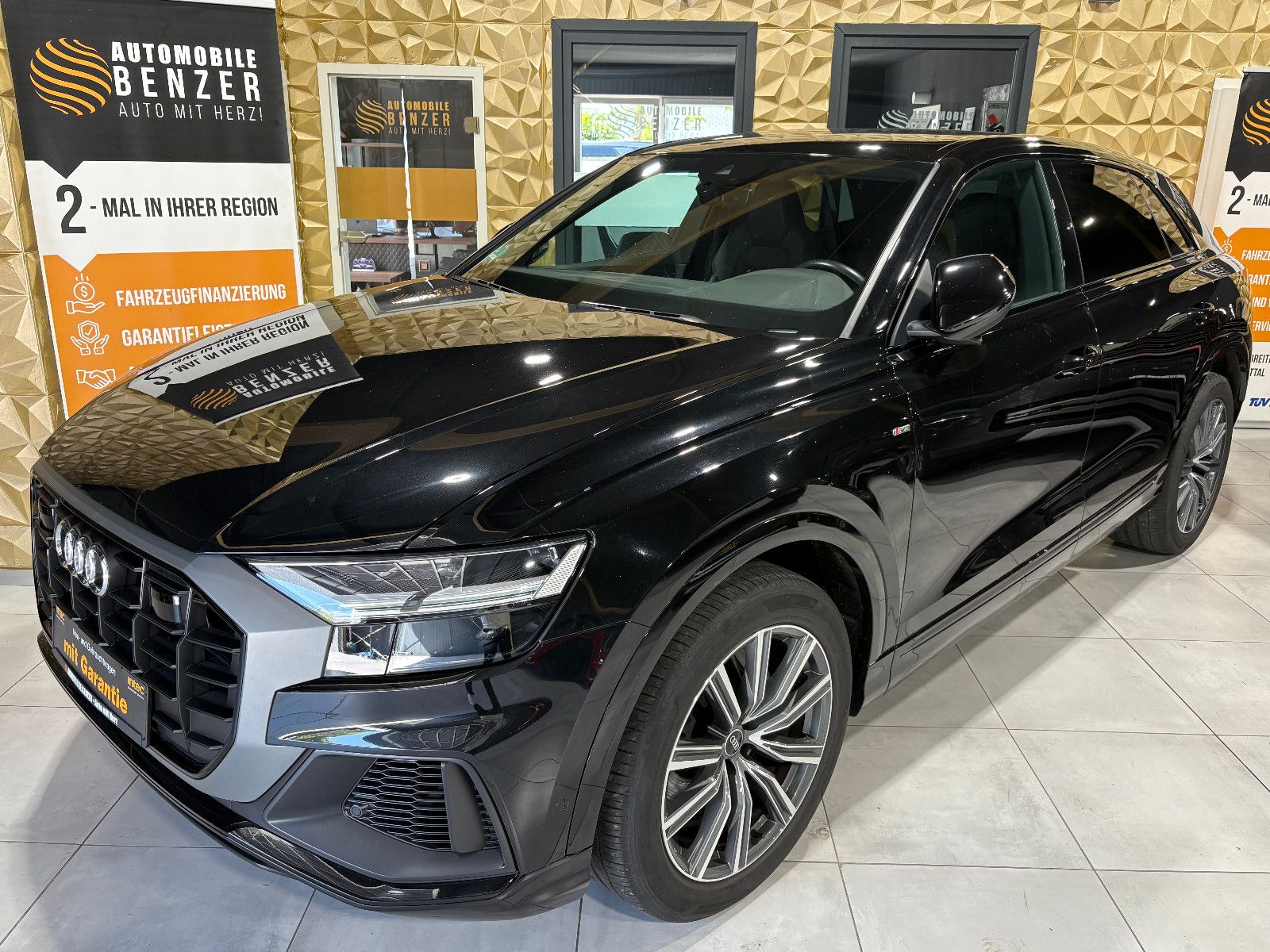Fahrzeugabbildung Audi Q8 45 TDI quattro/APPLE/8-FACH/MASSAGE/NAVI/KAME
