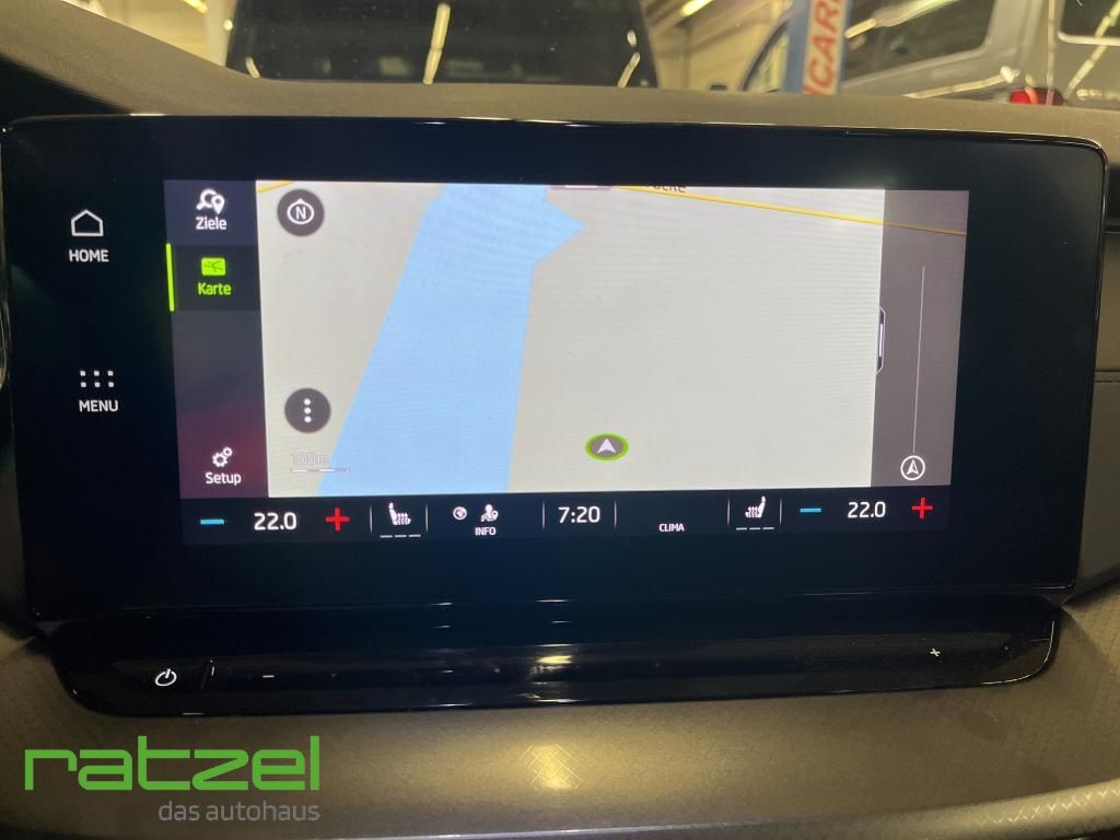 Fahrzeugabbildung SKODA Octavia Combi Ambition TDI Navi LED AHK Lane Ass