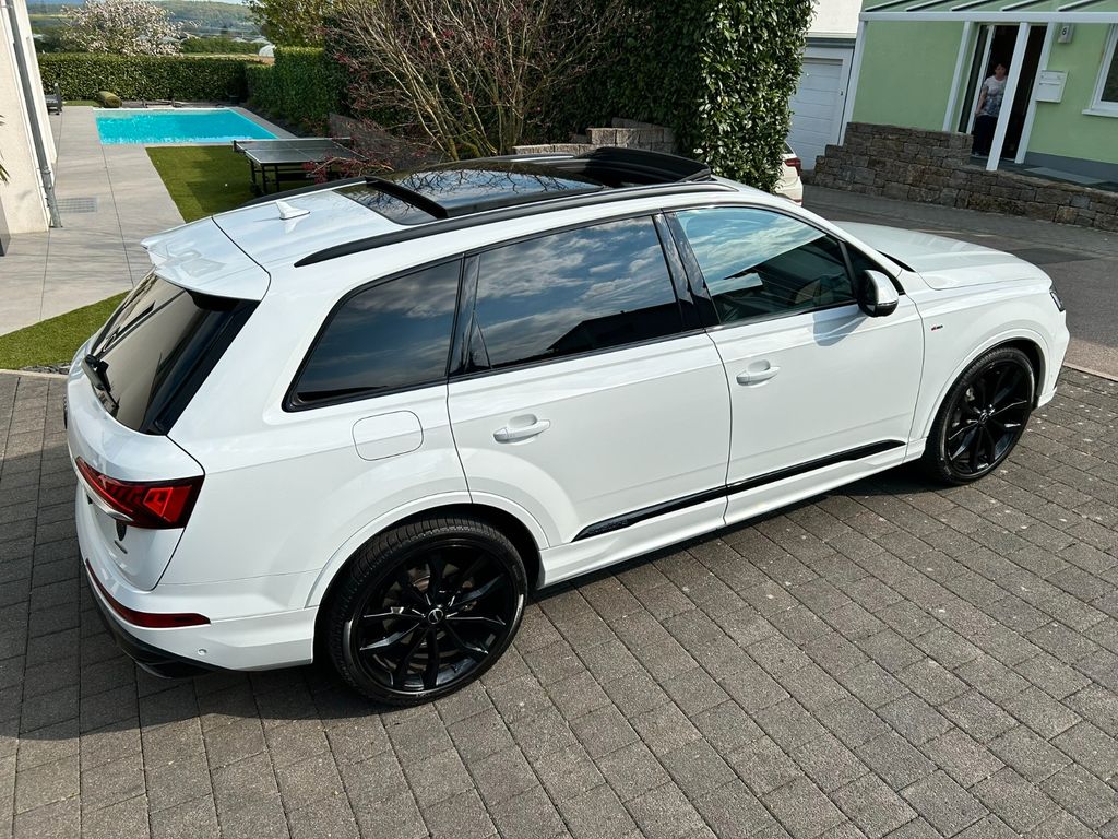 Image of Audi Q7