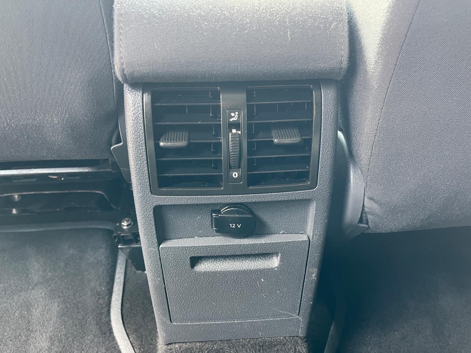 Volkswagen Caddy Maxi 2.0TDI 7Sitzer Klima NAVI TÜV NEU