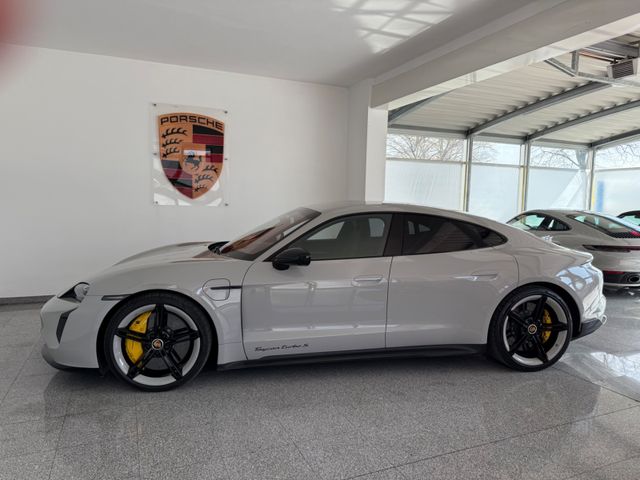 Porsche Taycan Turbo S -Burmester -4xKlima -B-Display