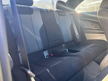 BMW 218i M Sportpaket HiFi DAB LED RFK Komfortzg.