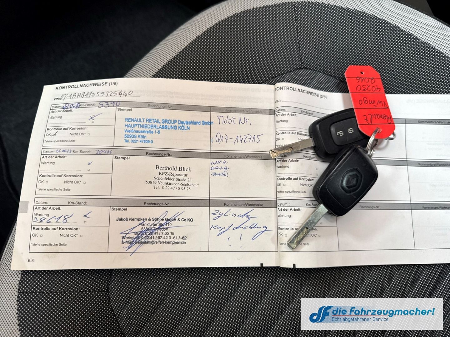 Fahrzeugabbildung Renault Twingo Experience DAB Tel.-Vorb. Berganfahrass.