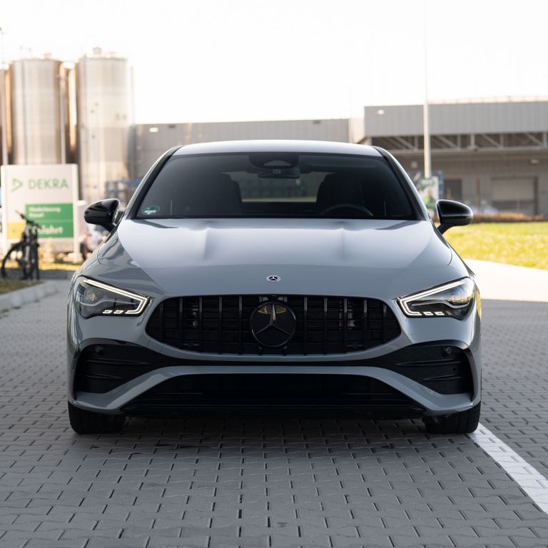 Image of Mercedes-Benz CLA 200