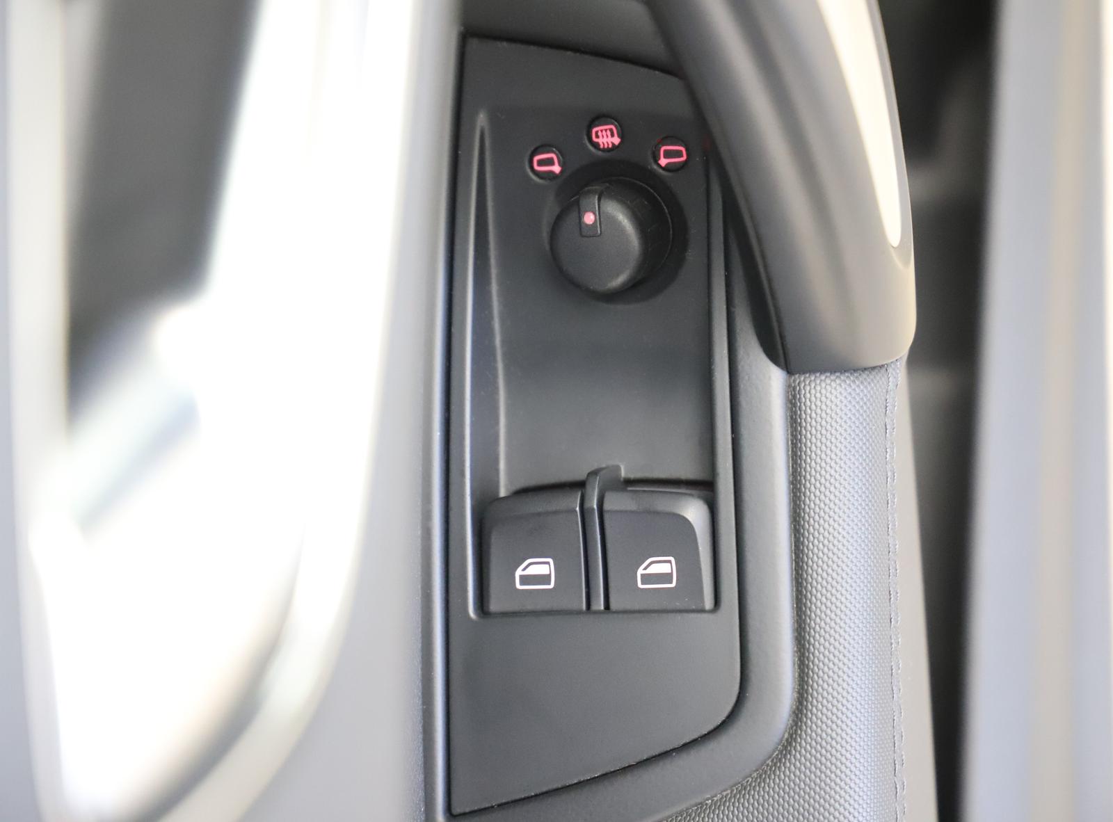 Audi A1 1.4TFSI 185PS Automatik S Line Navi BOSE Keyl