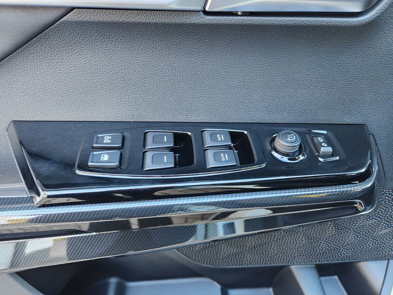 Fahrzeugabbildung KGM ACTYON+BLISS+SH VO+HI+ELEKTR.HECKKLAPPE+KAMERA H