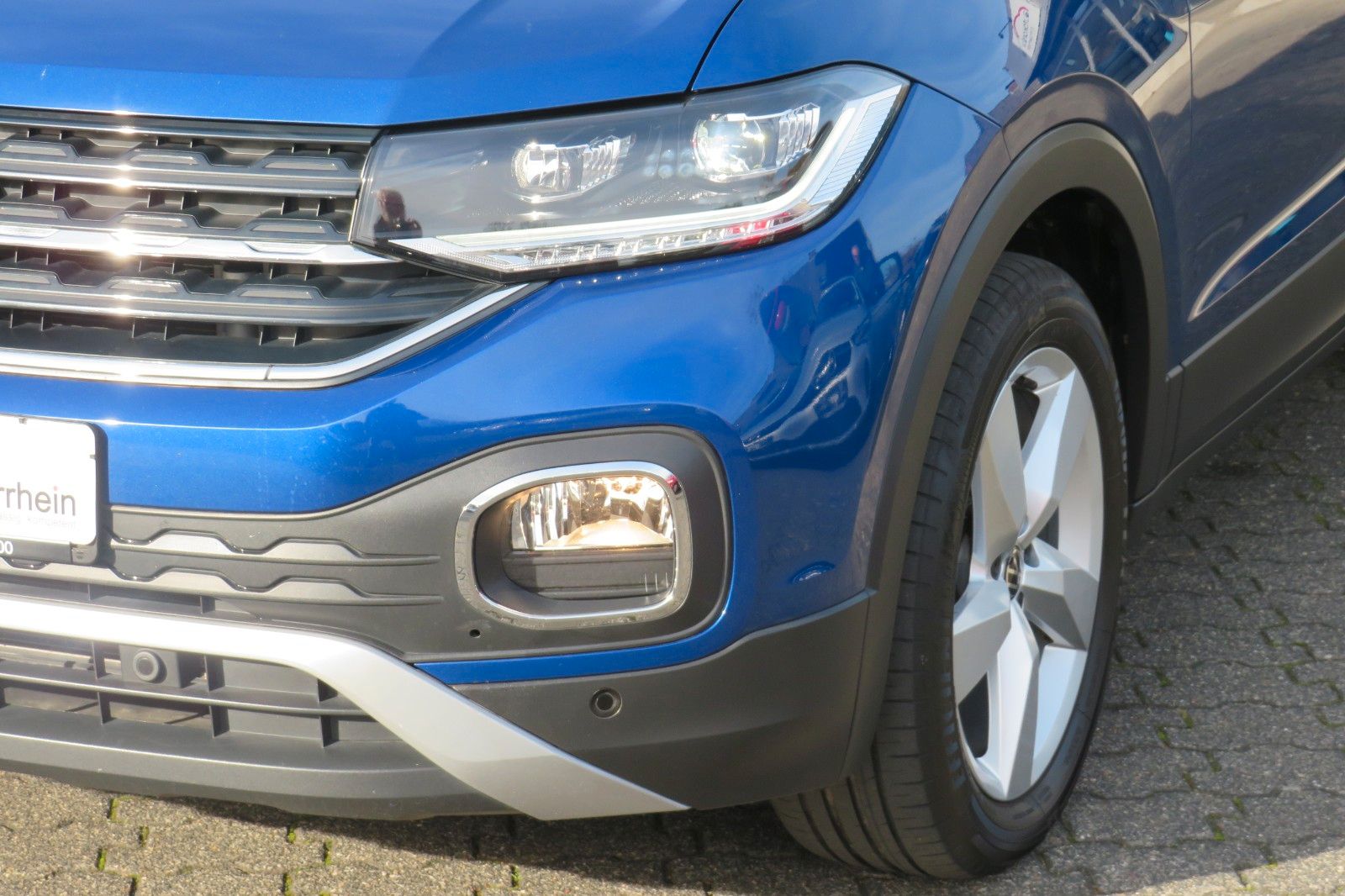 Fahrzeugabbildung Volkswagen T-Cross DSG Highline ACC NAVI KAMERA SITZH. 1Hd