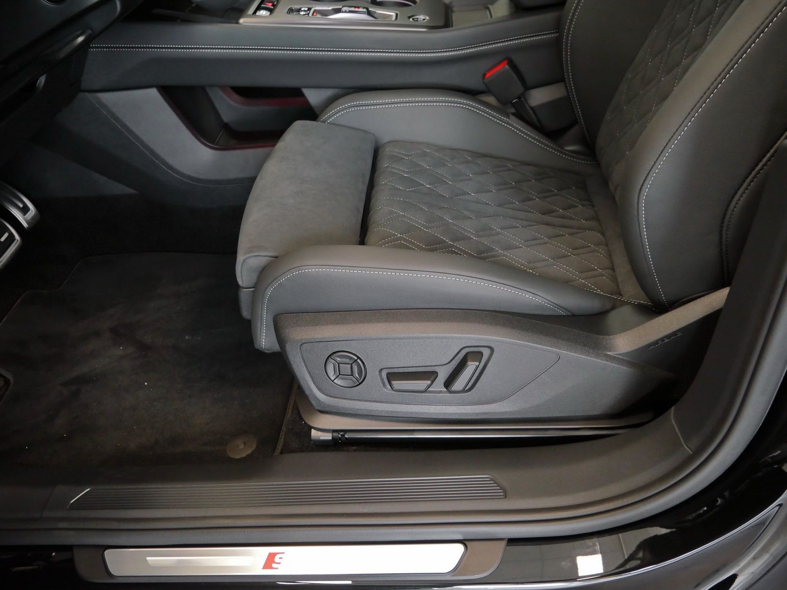 Audi Q4 e-tron - Bild 23
