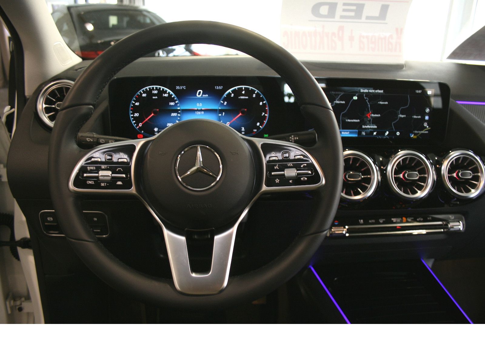 Fahrzeugabbildung Mercedes-Benz B 200 Progres.*Distronic*360° Kamera*el.Hecktüre