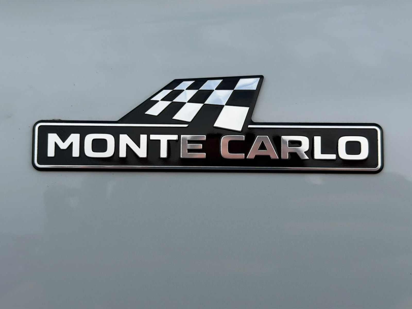 Fahrzeugabbildung SKODA Kamiq 1.5 TSI DSG Monte Carlo PANO*MATRIX*5J.GAR