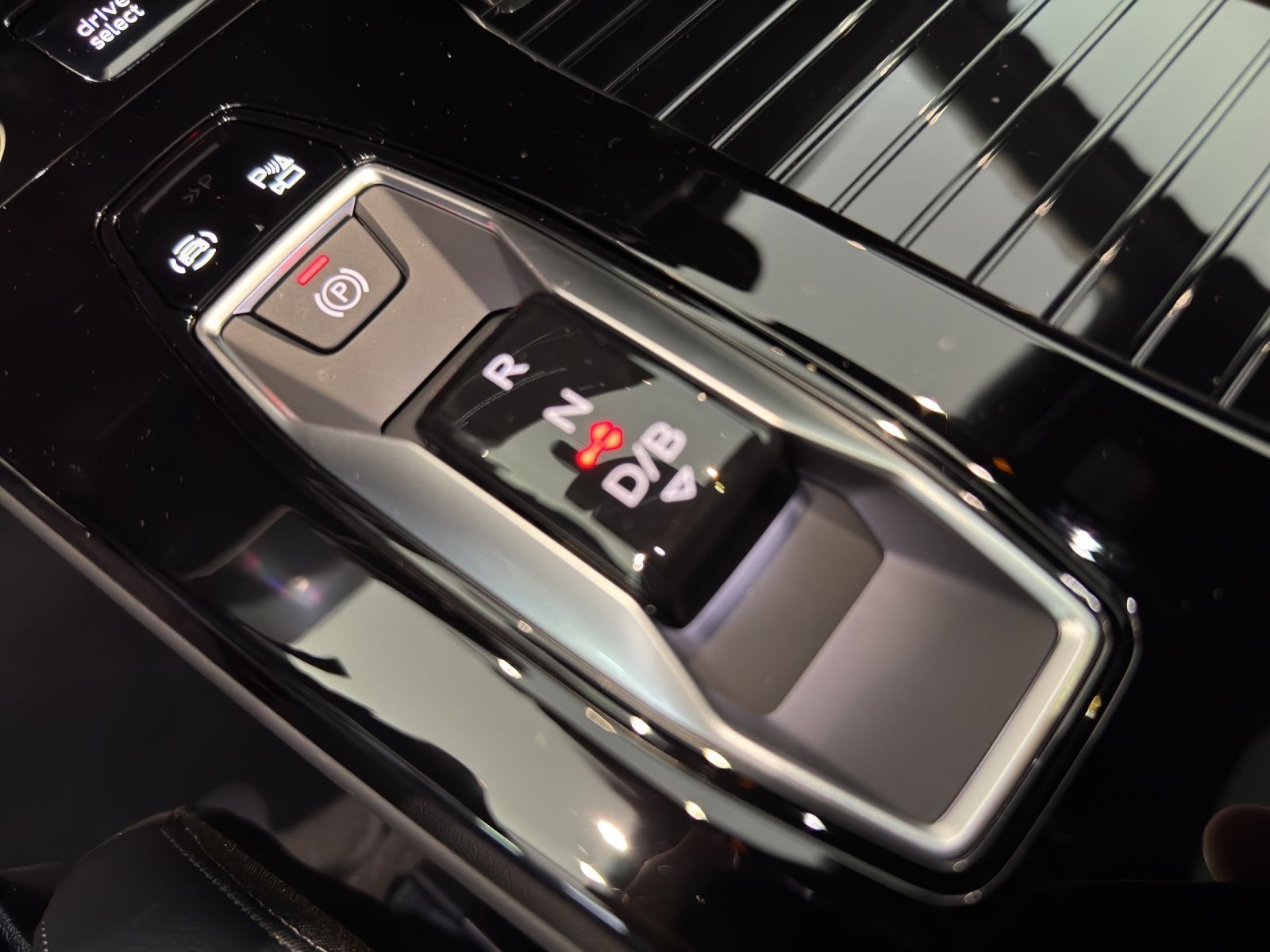 Audi Q6 e-tron - Bild 21