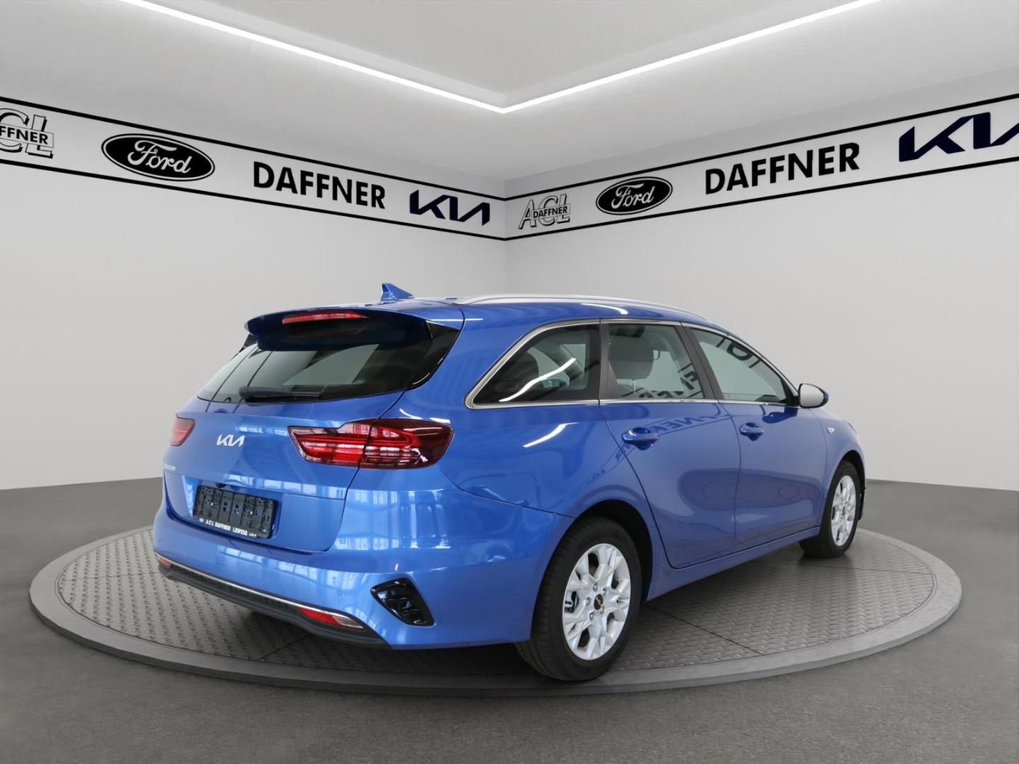 Kia Ceed_sw Vision Kamera PDC Navi SHZ Tempomat Alu