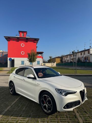 Alfa Romeo Stelvio 2.2 Turbodiesel 210 CV AT8 Q4