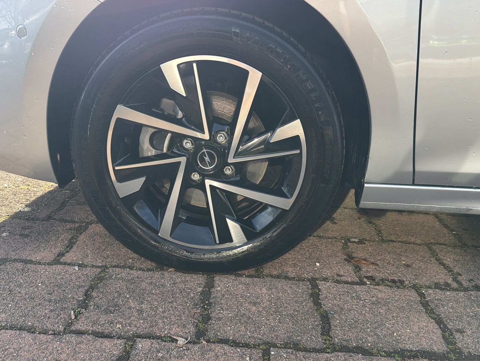 Fahrzeugabbildung Opel Corsa GS